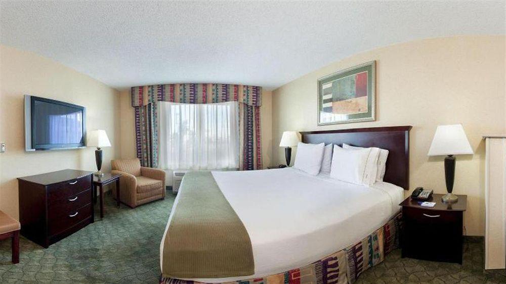 Holiday Inn Express El Paso I-10 East Exterior foto